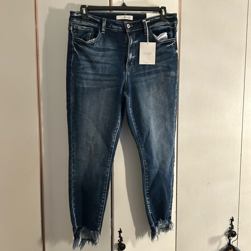 NWT Kansan distressed jeans